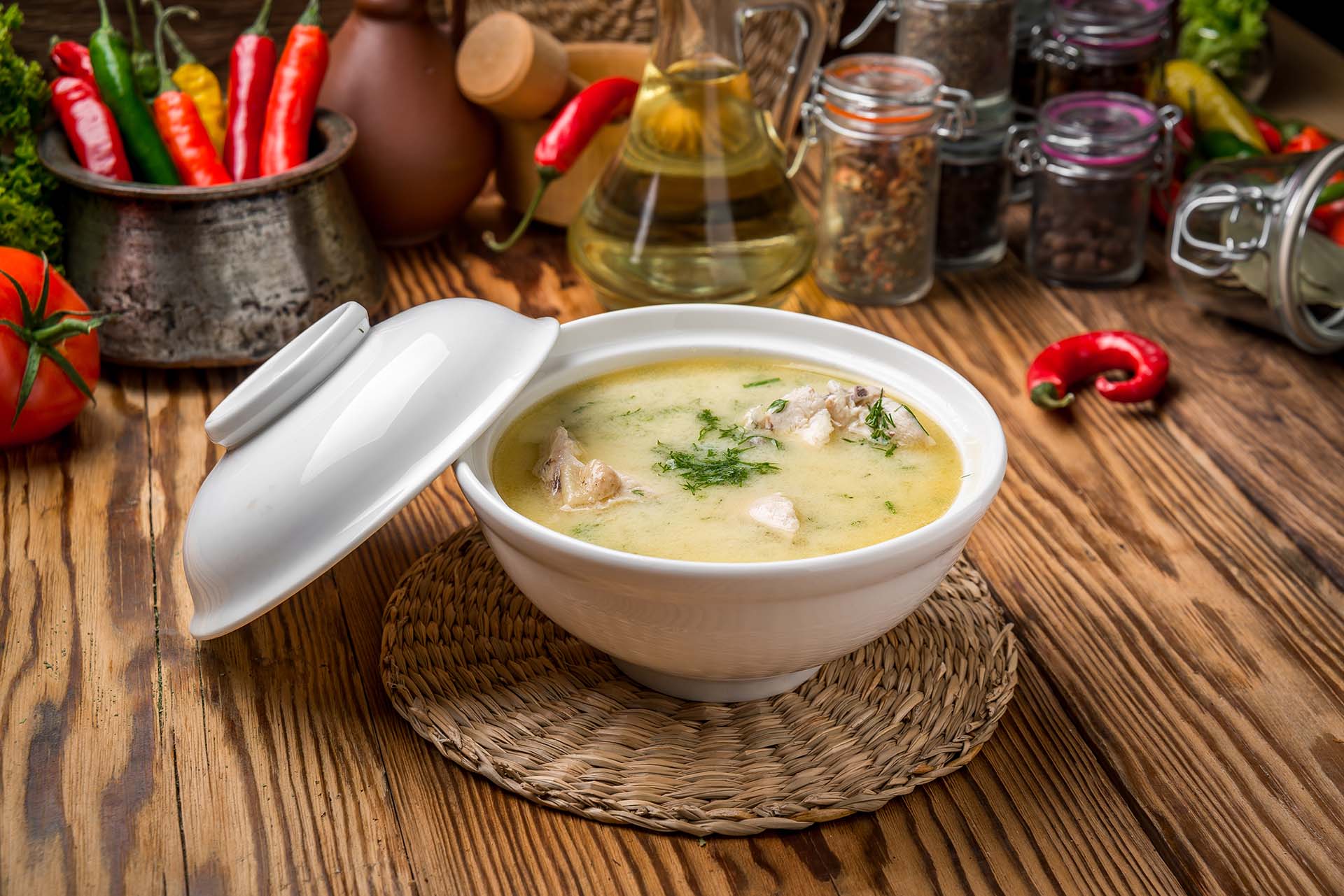 2017 году приготовили сырный суп. Сырный суп. Французский куриный суп. Суп французский с сыром. Куриный суп с плавленым сыром.