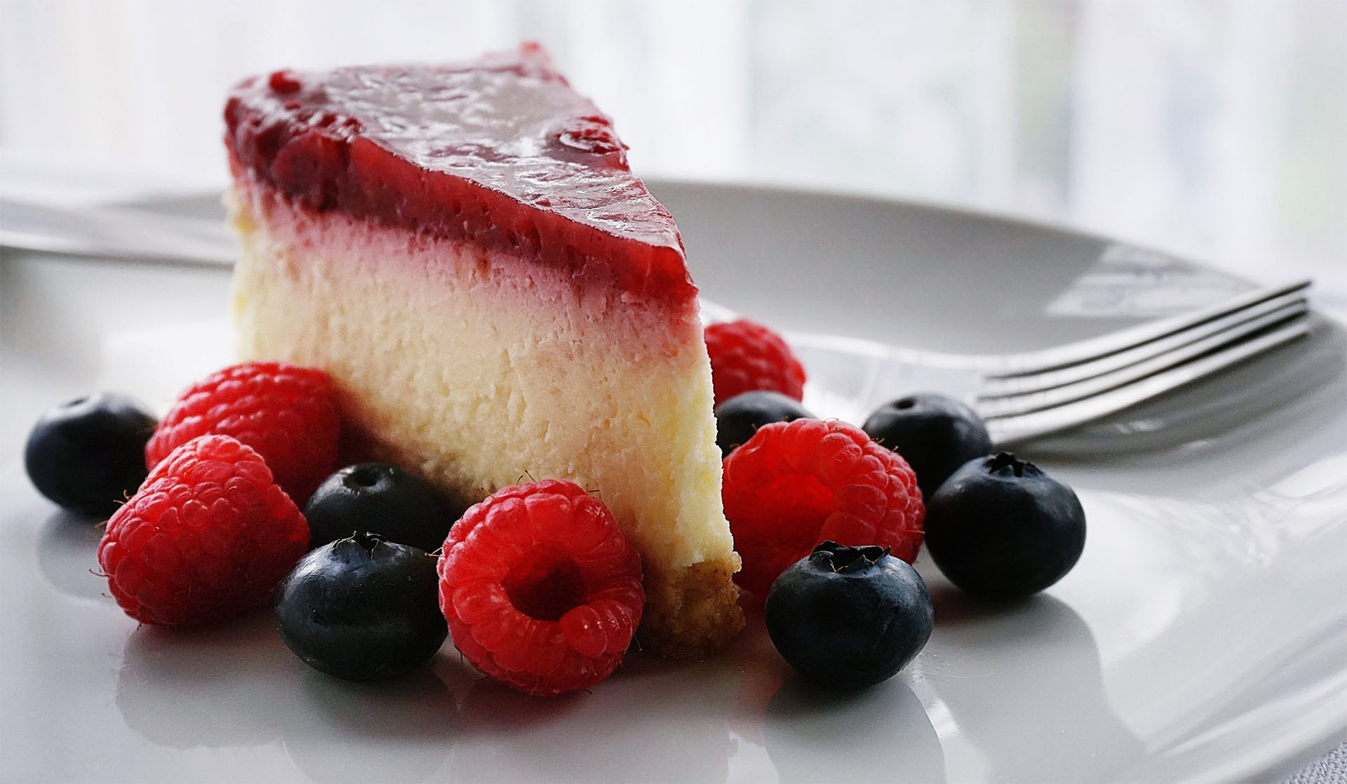 Raspberry “NoBake” Cheesecakes - Ask Dr. Ernst
